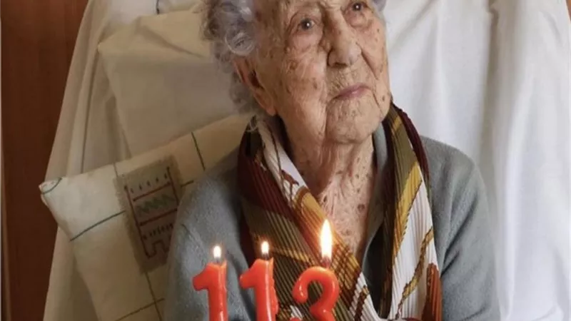 عجوز تبلغ من العمر113 عاما.. تتعافى من فيرس كورونا