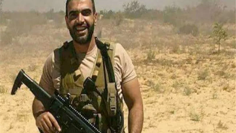 محمد خضير يهدى أغنية أعظم اب لوالد الشهيد احمدالمنسي