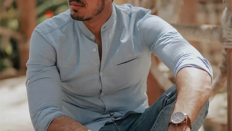 المطرب الشاب محمد خضير يهدي أغنية أعظم أب لوالد الشهيد البطل المنسي