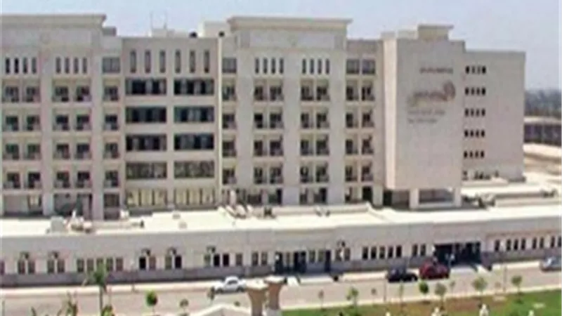 إنهاء العزل المنزلي لـ 30 من الأطباء والتمريض والفنيين بمستشفى الأحرار وعودتهم لعملهم