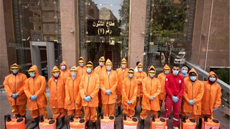 الهلال الأحمر: ٢٣٩ حملة تطهير وتعقيم للمنشآت الخدمية خلال اسبوع