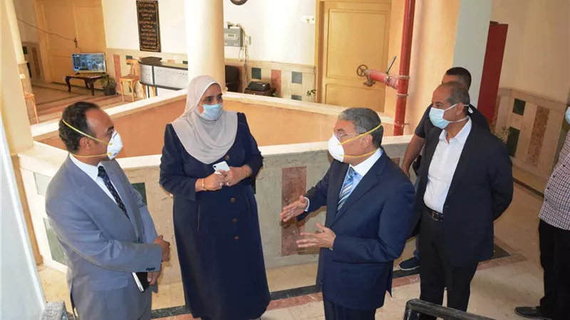 المنيا تبحث سبل الاستفادة من مركز خدمات المرأة والطفل