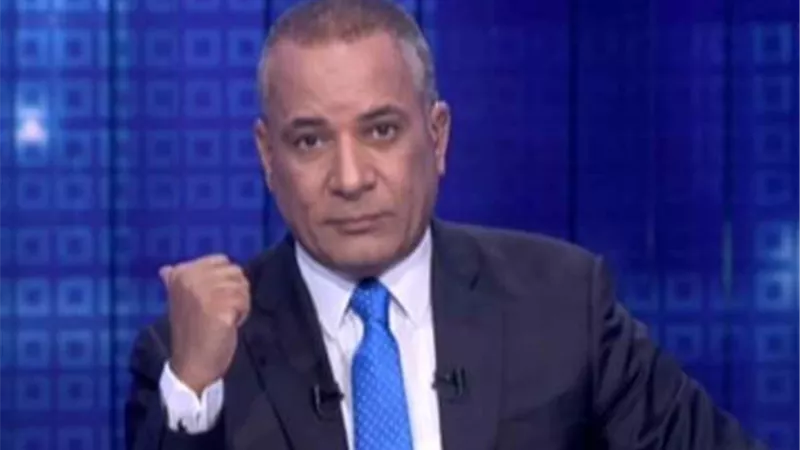 أحمد موسى يكشف حقيقة اختلاط وزير التعليم بالنائبة المصابة بكورونا ..فيديو