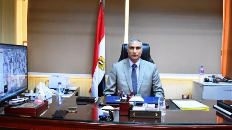 تركيب بوابات تعقيم بجهاز القاهرة الجديدة لحماية المترددين والموظفين من كورونا.. بالصور