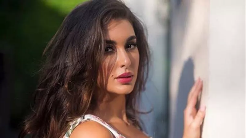 شاهد..حلويات سفرة ياسمين صبري في رمضان