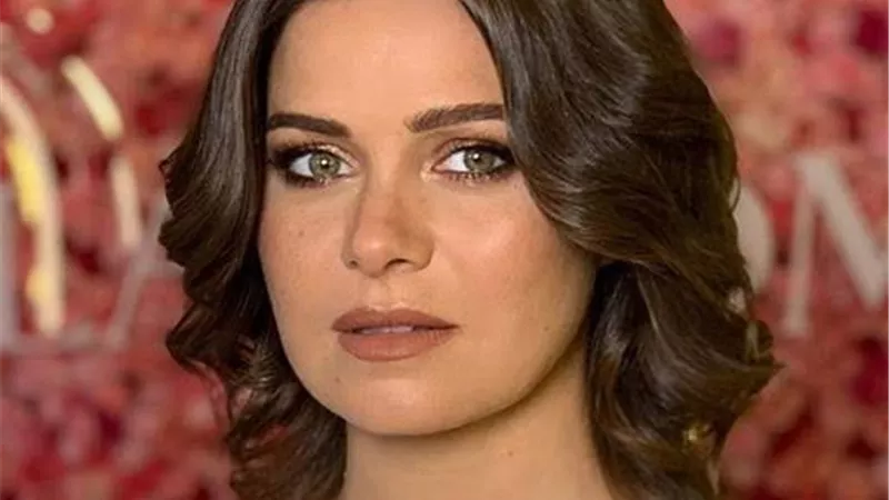 شاهد.. يسرا اللوزي ترزق بطفلة ثانية