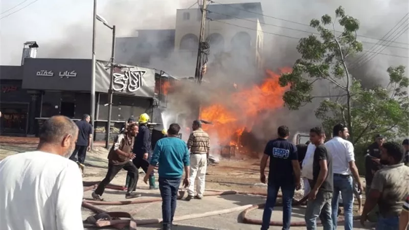 إخماد حريق داخل مطعم شهير في طنطا