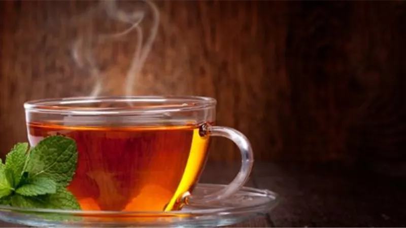 احذر... تناول الشاي في هذا التوقيت خلال رمضان يدمر صحتك
