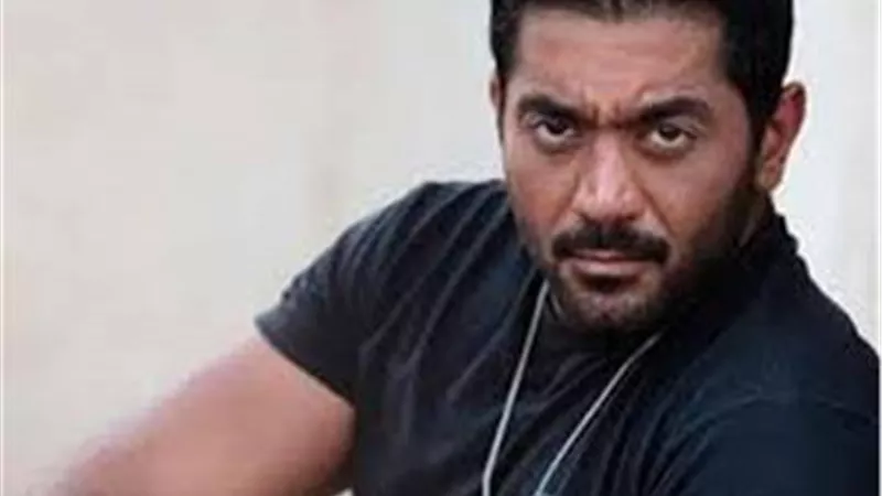 نيابة اكتوبر تستدعى احمد فلوكس للتحقيق فى واقعة اعتدائه على حارس الامن