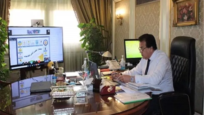 عبد الغفار يطالب الجامعات بوضع جداول مقترحة لإمتحانات طلاب السنوات النهائية