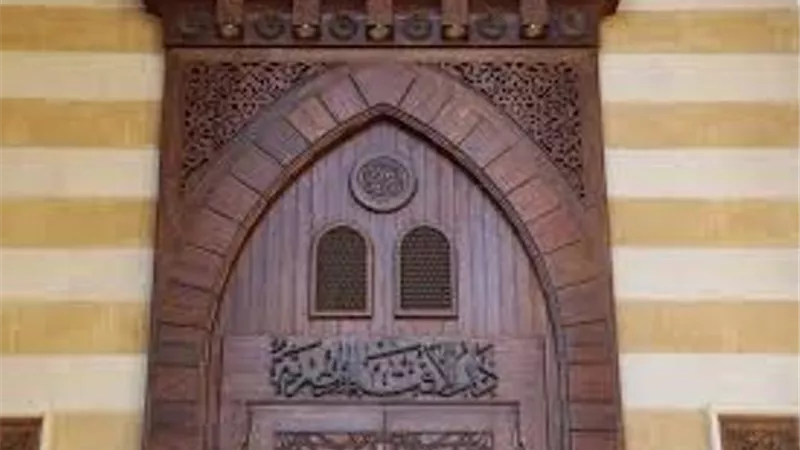 الإفتاء : لا مانع من الزواج باللقيطة ومجهولة النسب