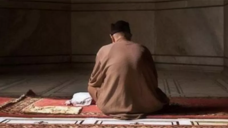 تعرف عليها : أعمال ثوابها افضل من الأعتكاف ؟! .