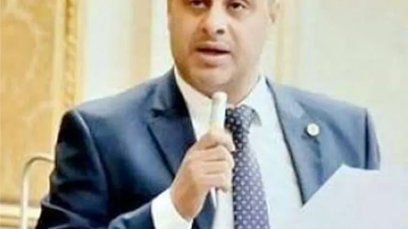 برلمانى يشيد بنجاح 