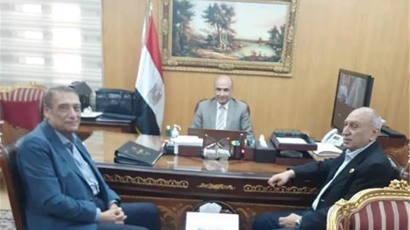 توثيق مميكن.. إفتتاح فرع للشهر العقاري بغرفة تجارة الإسماعيلية