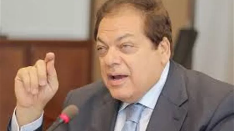 البرلمان يستجيب لاقتراح النائب محمد ابو العينين ويحذف مادة من قانون البنك المركزى