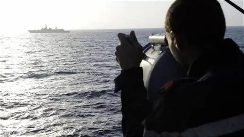 مركز بحري بريطاني: سفينة تتعرض لهجوم في خليج عدن