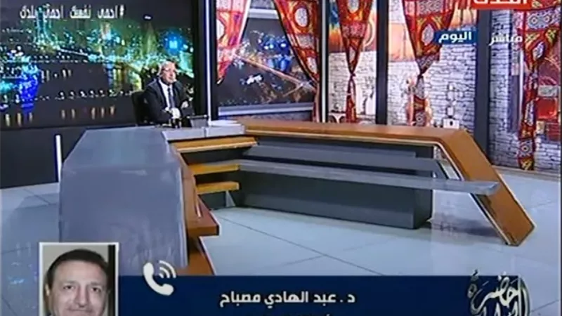 أستاذ مناعة يحذر من تجمعات المواطنين فى المقابر خلال العيد (فيديو)