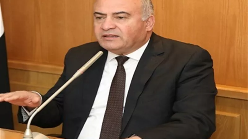 توريد 4401 طن من القمح للصوامع والشون بقنا