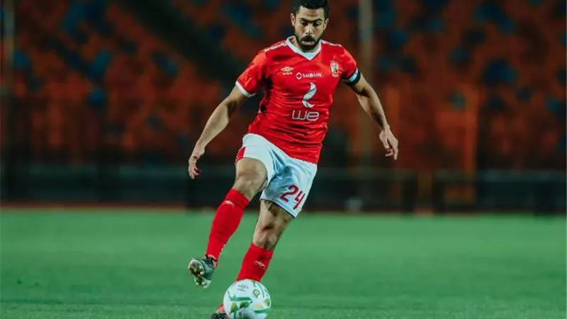 الأهلي يسعى للتعاقد مع مدافع جوكر لتعويض رحيل فتحي
