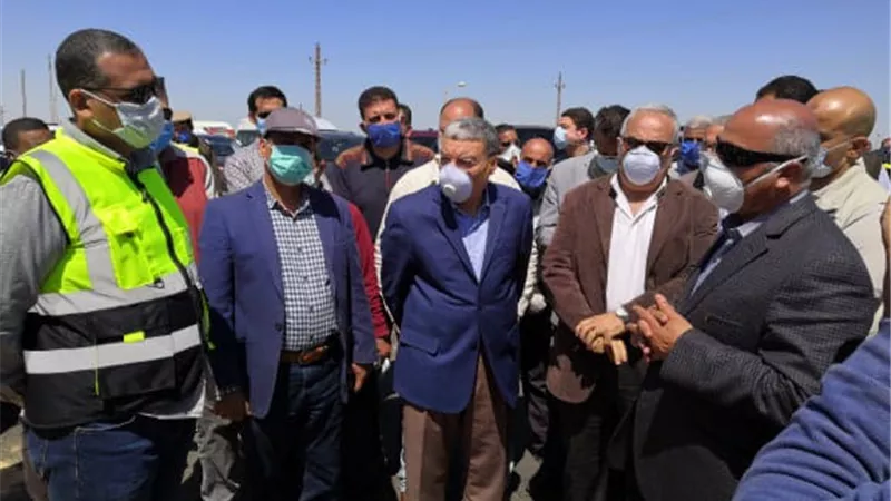 غدا .. وزير النقل يتفقد محور سمالوط وطريق الصعيد