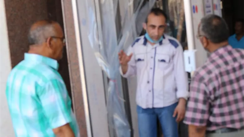 3 بوابات للتعقيم بمبنى ديوان عام محافظة شمال سيناء