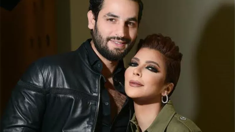 شاهد.. شقيق أصالة الذى خطف الأنظار