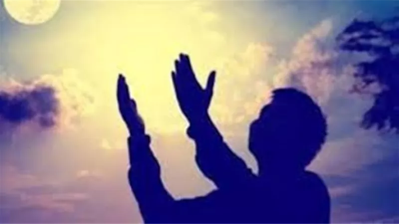 الحمد لله الذي يجزي بالتقصير عفوا وبالإحسانِ إحساناً وبالصبر نجاة