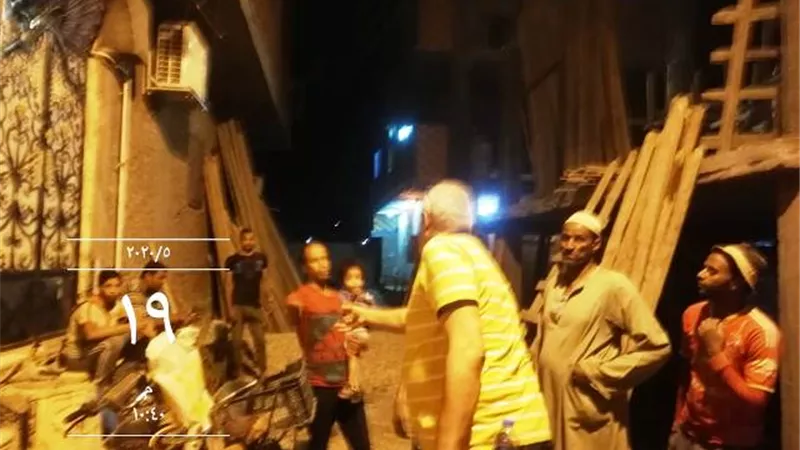 مصادرة شدة خشبية فى بناء مخالف فى مدينة الأقصر.. بالصور