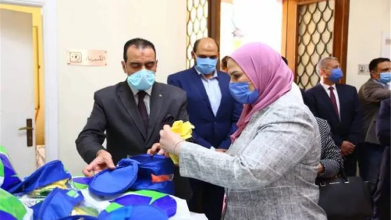 القباج توزع ملابس العيد بدور الرعاية بتكلفة 7 ملايين جنيه