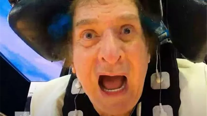 رامز جلال يسخر من محي إسماعيل 