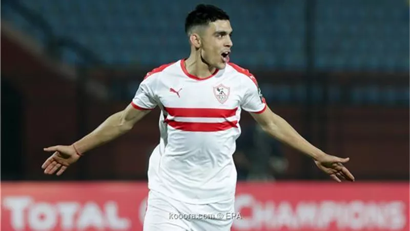 أشرف بن شرقي يحسم موقفه من عروض الرحيل عن الزمالك