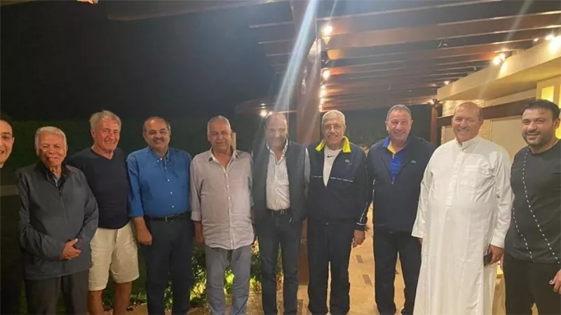 فرج عامر يصدر بيانا للرد على صورة الإقطار الجماعي مع الخطيب وحمدي