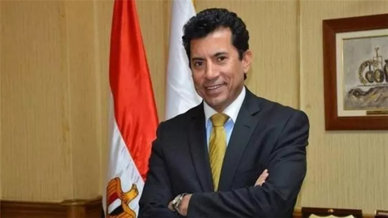 وزير الرياضة يكشف موعد استئناف تدريبات الأندية قبل عودة الدوري