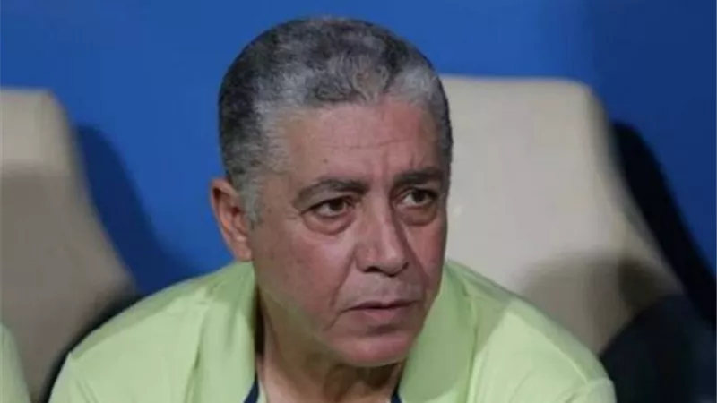 محمد عمر: لابد التعايش مع كورونا ونبدأ بلعب مباريات الدورى