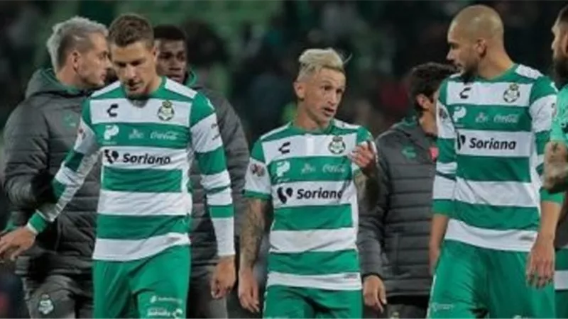 إصابة 8 لاعبين بفيروس كورونا فى نادي سانتوس المكسيكى