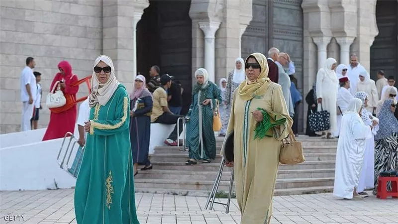 تونس تحدد موعد فتح المساجد والمطاعم ورفع كافة تدابير الحجر