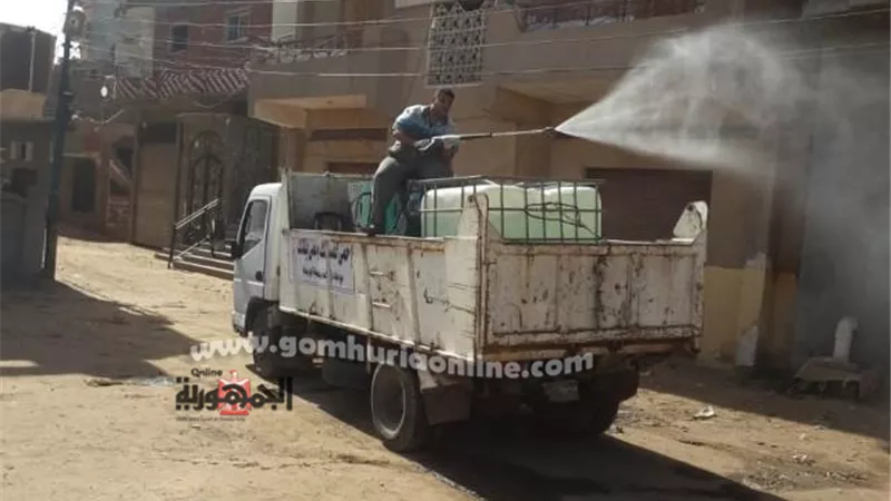 بالصور.. رش وتطهير المنشآت الحكوميه والشوارع والميادين بمدن ومراكز البحيرة