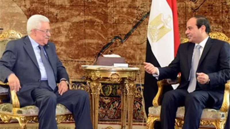 الرئيس السيسى يهنئ أبو مازن هاتفيا بحلول عيد الفطر المبارك
