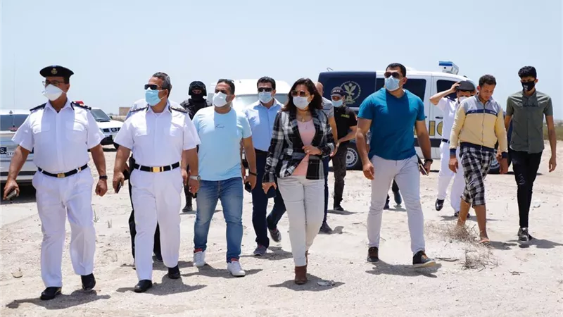 انتشال جثث ٣ شباب غرقوا في راس البر والمحافظ تقرر سرعه إنهاء الاجراءات