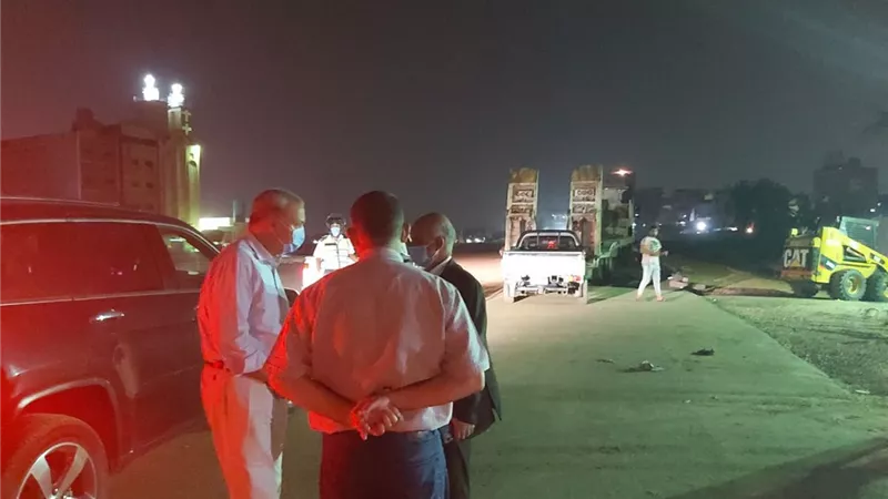 الهجان يفاجئ شرق شبرا الخيمة لمتابعة الالتزام بحظر التجوال واعمال النظافة
