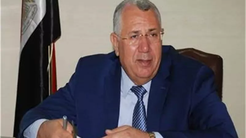وزير الزراعة يهنئ الاعلاميين والصحفيين بعيد الفطر المبارك