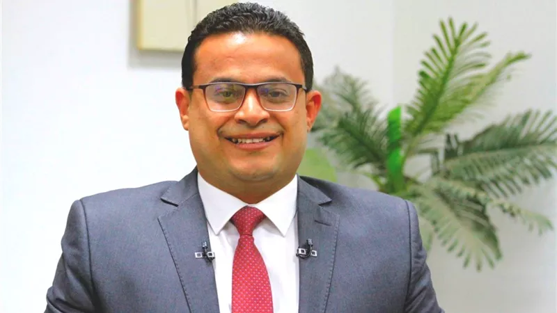د. محمد هاني يهنئ المصريين بعيد الفطر
