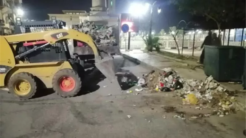حى وسط الأقصر يكثف أعمال النظافة على مدار الـ24 ساعة