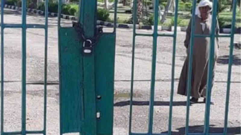 حدائق مغلقة وشوارع خالية أول يوم العيد بأسيوط