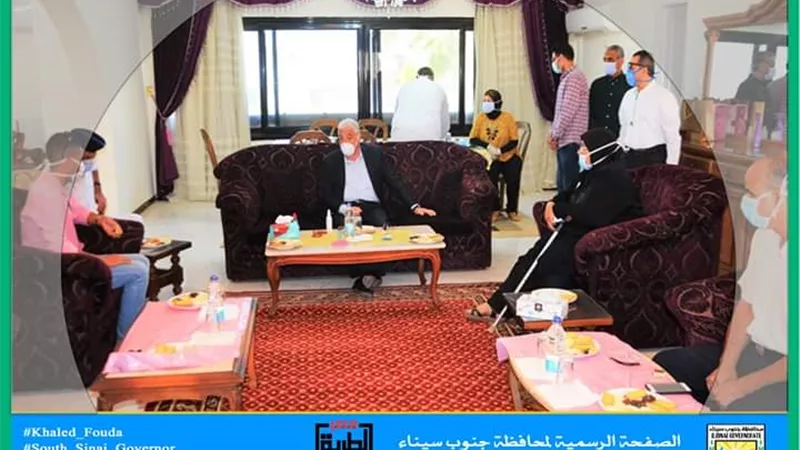 محافظ جنوب سيناء يلتقي بأسرة الشهيد محمود ناجي العواد بمناسبة عيد الفطر المبارك