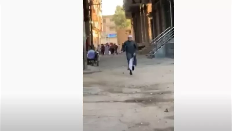 الأزهر يحيل الإمام المزيف صاحب فيديو ( إجرى ياشيخ ) للتحقيق بعد العيد