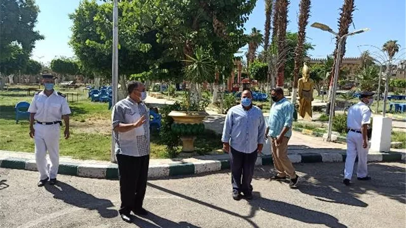 ثاني أيام العيد.أسيوط تتابع غلق الحدائق وتمنع التجمعات ضد كورونا .صور