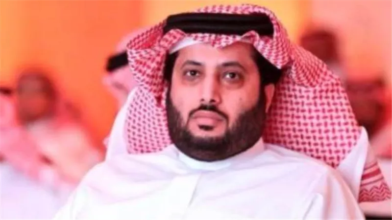 تركى آل الشيخ يهنئ محمود علاء بمولوده الجديد