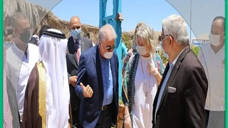 محافظ جنوب سيناء يناقش الموقف التنفيذي لبعض مشروعات دهب ونويبع