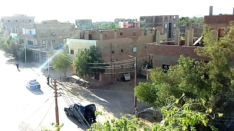 دوريات شرطية بشوارع الوادى الجديد لمتابعة تطبيق الحظر ثالث أيام العيد.صور